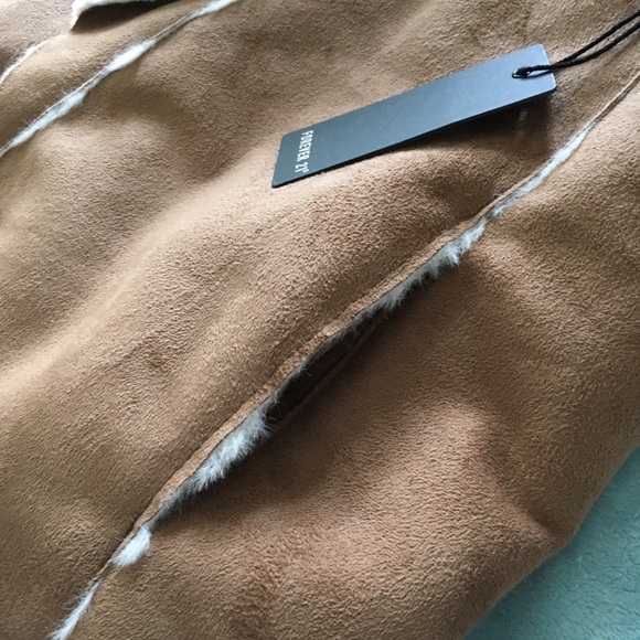 Forever 21 faux suede vest M - Picture 3 of 4